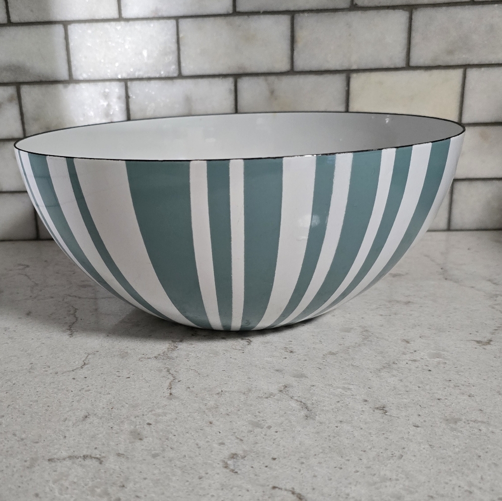 Vtg. Cathrineholm 11" Seafoam Stripe Enamel Bowl - Picture 3 of 11